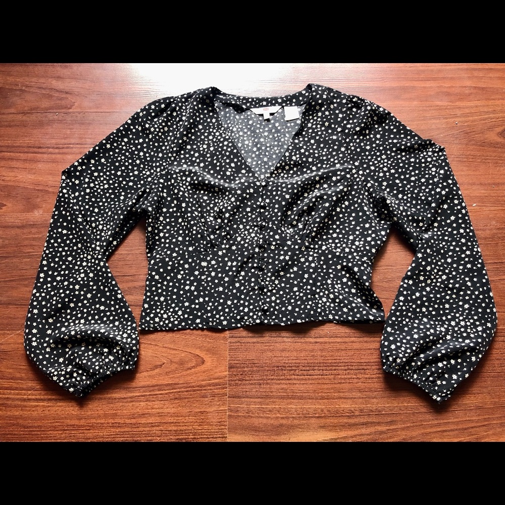 Levi’s Floral Crop Top
